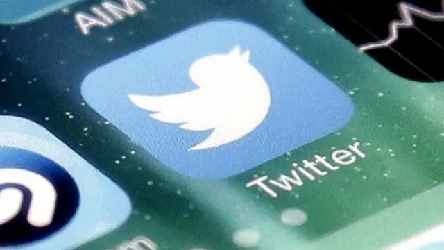 يسعى موقع تويتر لاستقطاب المزيد من المستخدمين