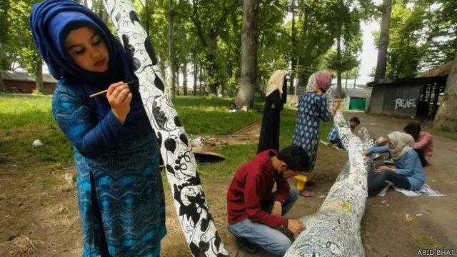 चिनार के दरख़्त