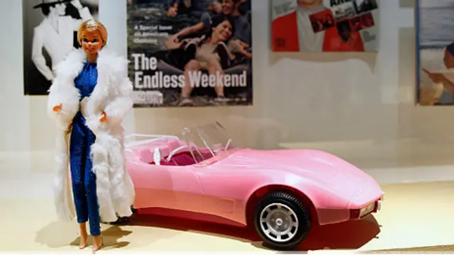 в Музею декоративного мистецтва в Парижі