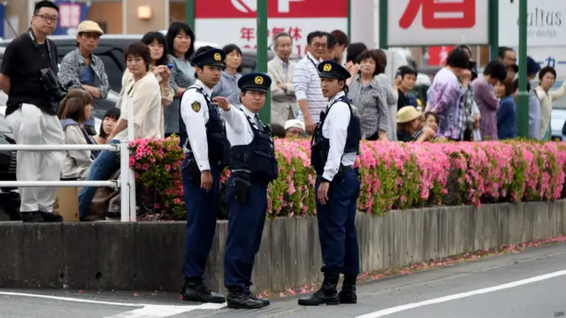 日本警察駐守三重縣誌摩