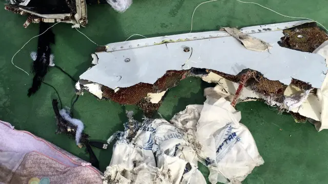 رئيس لجنة التحقيق يقول إن البحث يتم في منطقة تبلغ حوالي 20 ميلا بحريا