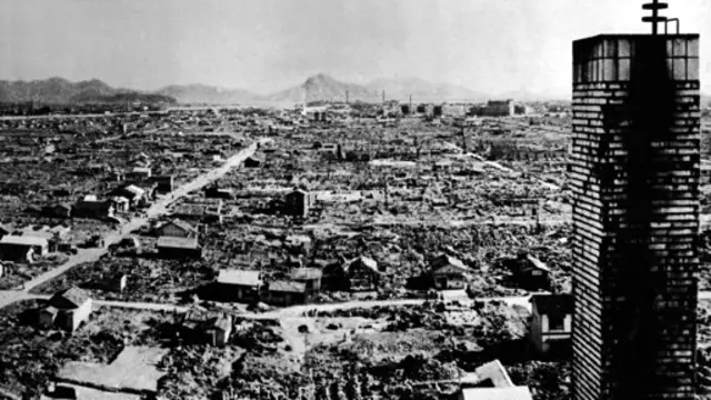 بمباران اتمی هیروشیما ده‌ها هزار قربانی برجای گذاشت