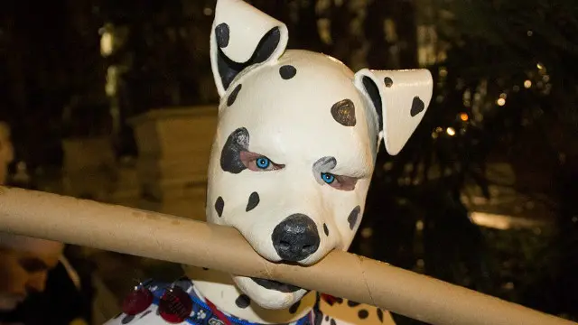 En internet se encuentra el trailer del documental de Guy Simmonds "Secret Life of the Human Pups". 