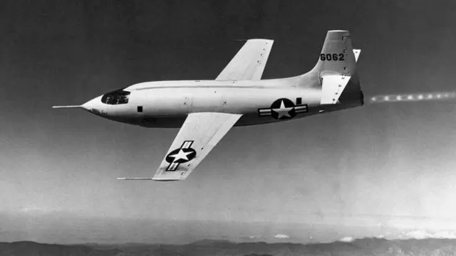 Рекордный полет Чака Йегера на ракетном самолета Bell X-1 стал возможным благодаря информации, собранной в рамках программы скоростных испытаний на дозвуковых истребителях