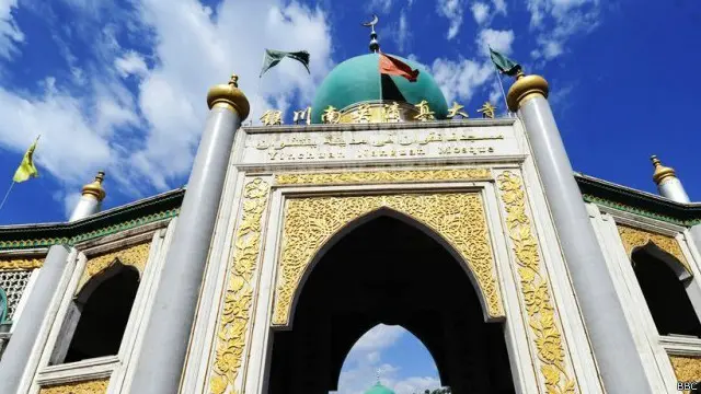 在宁夏回族自治区回族人口仅占总人口的1/3。