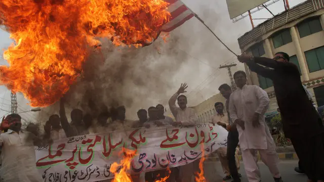 पाकिस्तान में ड्रोन हमलों का तीखा विरोध होता है