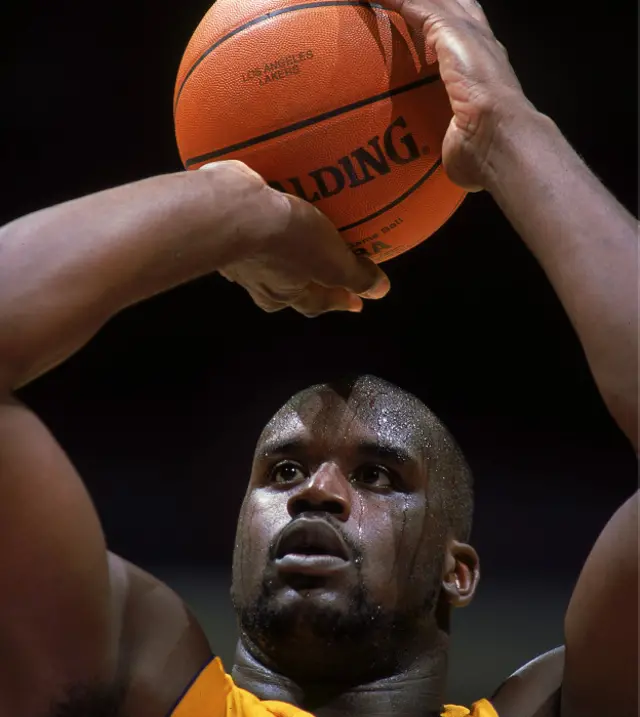 Рекламный ролик пивного бренда с участием Шакила О'Нила вызвал множество расистских комментариев онлайн