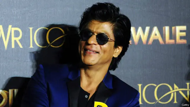 شاہ رخ سماجی رابطے کی سائٹ پر اپنے چھوٹے بیٹے اب رام کی تصاویر پوسٹ کرتے رہے ہیں