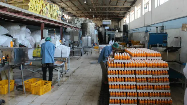 انجمن صنایع افغانستان اعلام کرده که افزایش قیمت برق منجر به بسته شدن دروازههای کارخانههای تولیدی خواهد شد