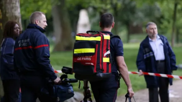 पेरिस में बिजली गिरने से 11 जख्मी