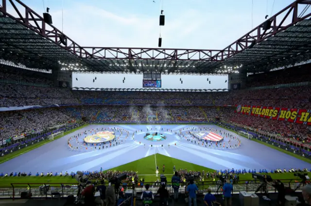 San Siro, en Milán, Italia, fue el escenario de la final de la Champions League entre ambos cuadros españoles.