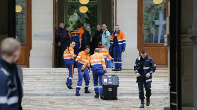 Servicios de urgencia en París