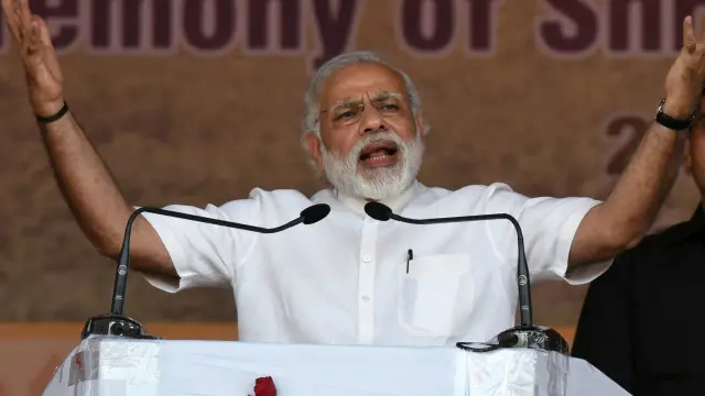 سنیچر کی شام نریندر مودی نے انڈیا گیٹ پر حکومت کی کامیابیوں کا ذکر کیا