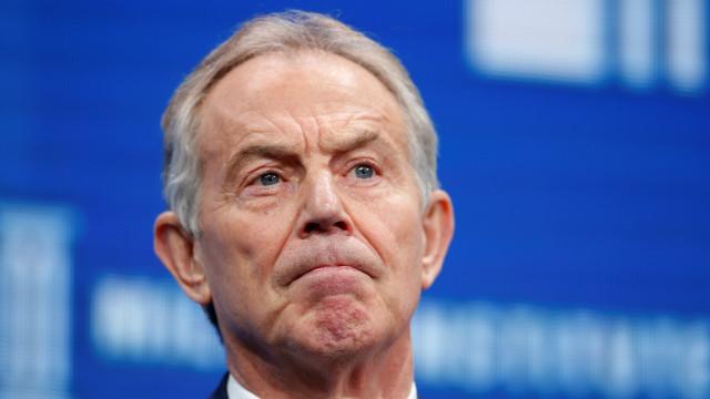Tony Blair, Irak Savaşı'nda hayatını kaybedenler için üzgün olduğunu ancak Saddam Hüseyin'in devrilmesini sağladığı için pişman olmadığını söylemişti
