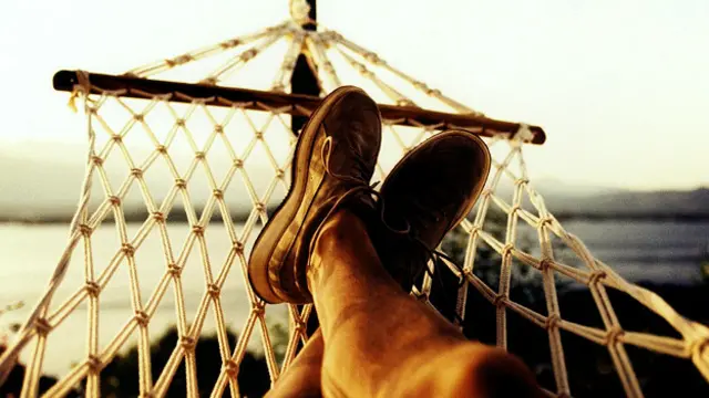 Биологические часы пожилых людей могут не давать им заснуть днем, даже если человек очень этого хочет