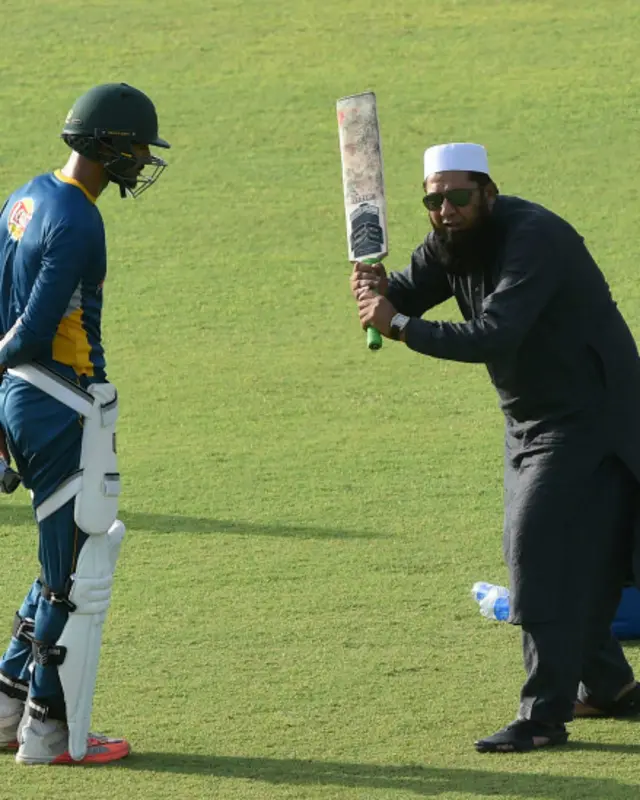 پاکستان کرکٹ بورڈ نے حال ہی میں قومی کرکٹ ٹیم کے سابق کپتان انضمام الحق کو قومی سلیکشن کمیٹی کا چیئرمین مقرر کیا ہے۔ 