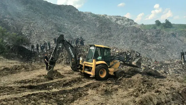 Зсув на сміттєзвалищі