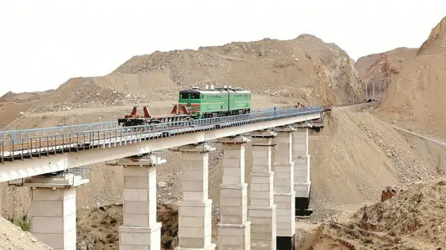 Seks porno uka singilni sikadi Kolomiyada ommaviy jinsiy aloqa