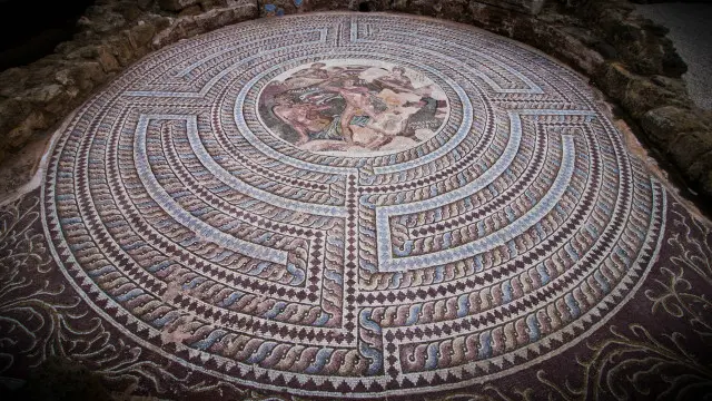 Археологический парк известен своими хорошо сохранившимися мозаиками