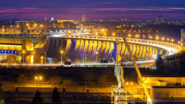 памятник ленину