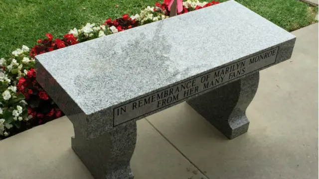 Banco homenaje Marilyn Monroe