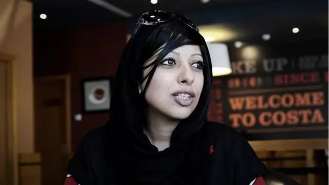 د بحرین د بهرنیو چارو وزارت وړاندې ویلي وو، د زینب الخواجه د خوشي کولو په درشل کې دي.