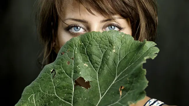 Женщина, хранящая молчание