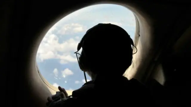 Các tín hiệu được phát hiện được cho là từ hộp đen của chiếc phi cơ hành khách của hàng hàng không Ai Cập bị mất tích tháng trước.