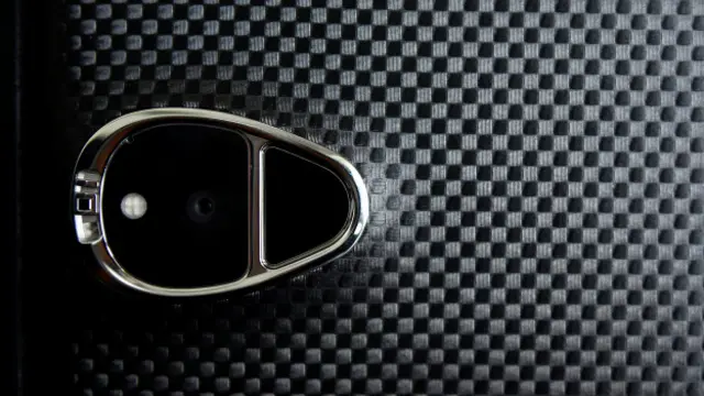 Solarin, de Sirin Labs