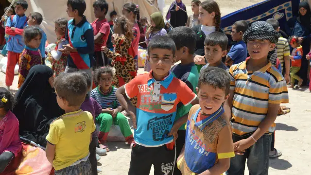 أطفال في ضواحي الفلوجة