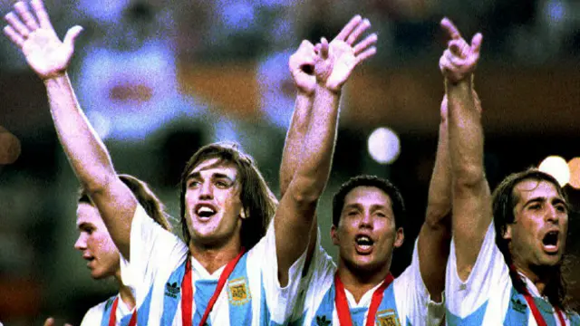 Terakhir kali Argentina meraih gelar besar adalah menjuarai Copa America pada 1993. Saat itu, Argentina masih diperkuat Gabriel Batistuta.