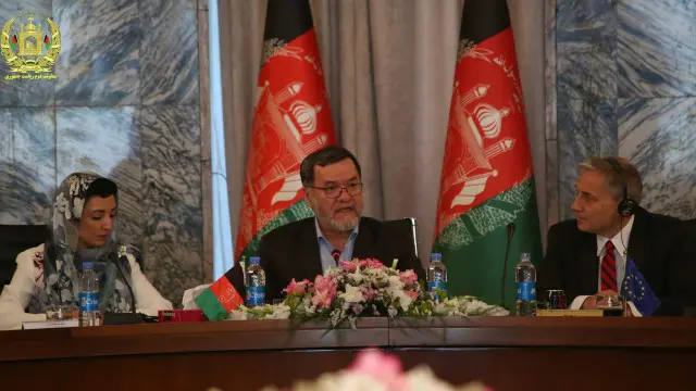 د افغانستان ولسمشر دویم مرستیال وایي، اوسمهال دې هېواد کې نژدې ۷۰۰ کسان پر اعدام محکوم دي.