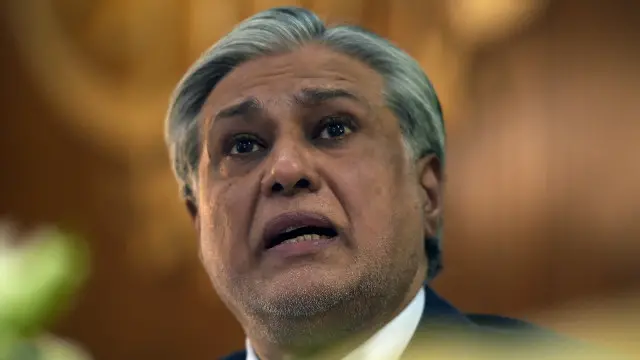 ’شاہ محمود قریشی نے مسکرا کر وزیر خزانہ کی جانب دیکھا اور پھر اشارہ کیا کہ ان تجاویز میں کچھ نہیں‘