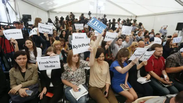 Журналісти