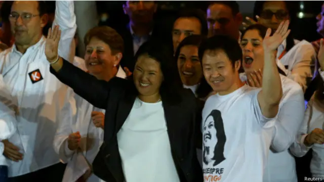 Keiko y Kenji Fujimori
