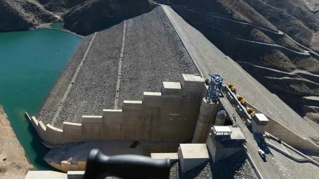 ساخت این سد چهل سال زمان را در بر گرفت 