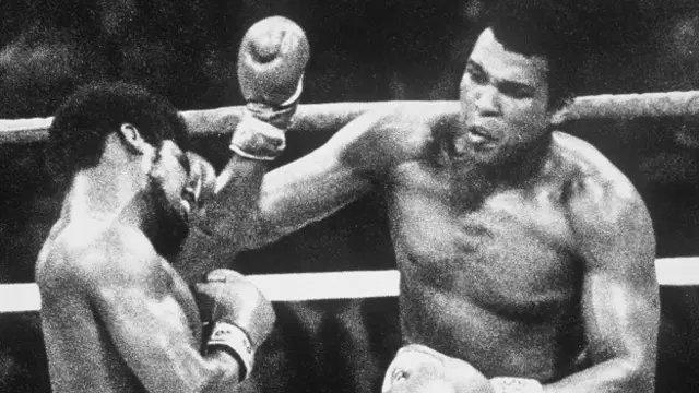 محمد علی بمقابلہ لیون سپنکس