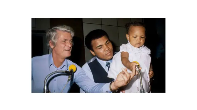 د محمد علي کلي لور لیلا، چې وروسته نوموړې هم سوکوهونکې شوه.