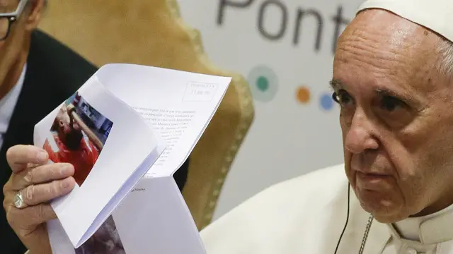 البابا فرانسيس قال إن تشديد القوانين مطلوب لمكافحة الاعتداءات الجنسية