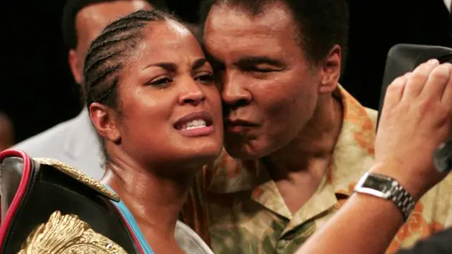 ابراہم لیبرمین نے بتایا کہ علی کی بیماری کے دوران ان کے خاندان والوں نے ان کا بھرپور ساتھ دیا