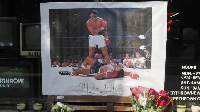 74 سالہ سابق باکسنگ چیمپیئن محمد علی گذشتہ جمعے کو انتقال کر گئے تھے