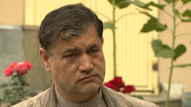 زلمی مجددی در گفت‌وگو با بی‌بی‌سی این اتهامات را بی‌اساس و تبلیغات محض عنوان کرد. او گفت که نه در تجارت لاجورد دست دارد و نه در استخراج آن