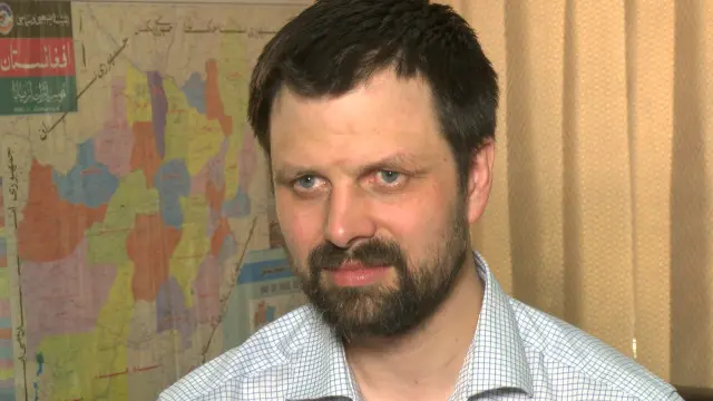 استفن کارتر از نویسندگان گزارش می‌گوید که طالبان در سال ۲۰۱۴ تقریبا یک میلیون دلار از معدن گرفته‌اند