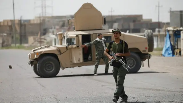 Şii milisler Felluce'nin kuzeyinde Saklawiya banliyösünde