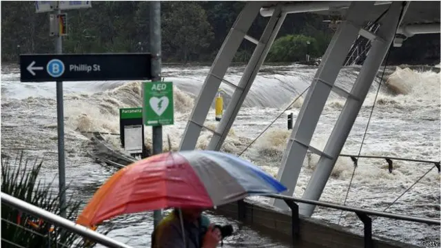 悉尼星期日的降雨量高达70-90毫米，尼皮尔河受雨区在周末的降雨量高达526毫米。