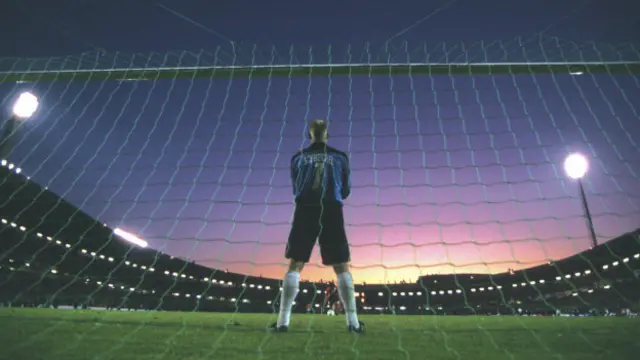 Peter Schmeichel, 1987'den 2001'e kadar Danimarka'nın filesini bekledi.