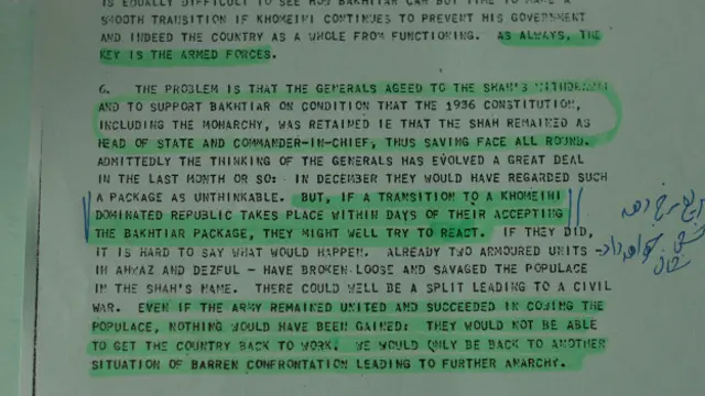 بخشی از گزارش سفیر بریتانیا که در آن می گوید: اگر گذار به یک جمهوری تحت تسلط خمینی فقط چند روز بعد از آنکه ژنرالها بسته بختیار را قبول کردهاند رخ دهد، آنها ممکن است واکنش نشان دهند.