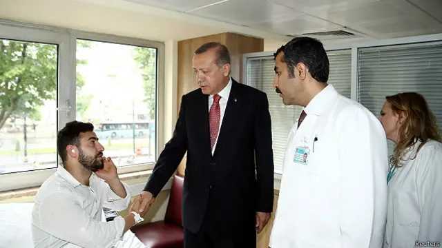 土耳其总统埃尔多安称土耳其“会与恐怖分子斗争到底”。