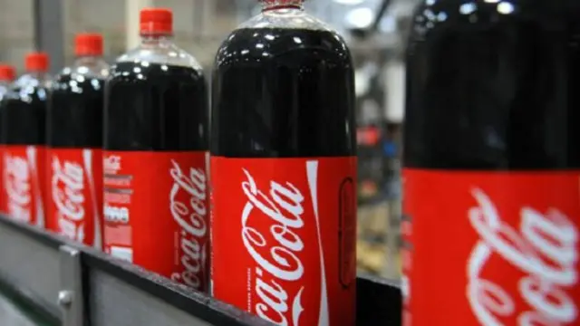 شهدت الهند جدلا كبيرا في عام 1977 بعدما طردت الحكومة شركة "كوكاكولا" من البلاد، لرفضها مشاركة أسرارها التكنولوجية مع شركاء محليين