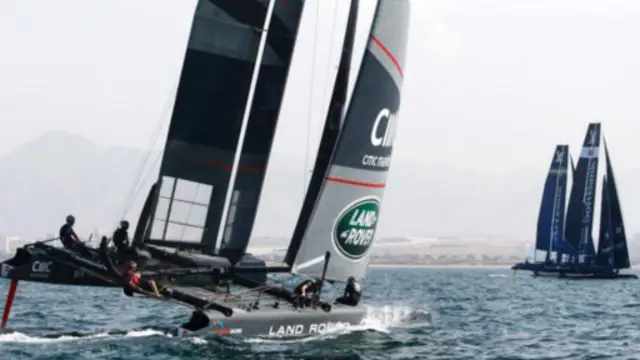 Đội của Sir Ben Ainslie đã giành chiến thắng chung cuộc trong cuộc đua America's Cup World Series tại Oman hồi 2/2016 tuy không đạt thành tích cao trong hai lượt thi đầu